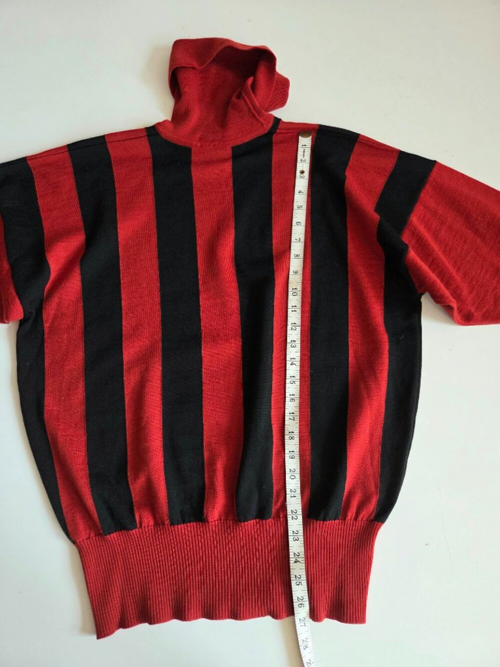 Vintage Jaeger 100% Wool Black Red Striped Dolman Sleeve Turtleneck Sweater - Picture 4 of 5
